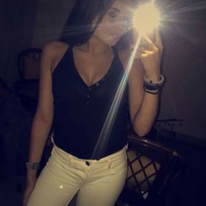 Meet your Posher, Analina